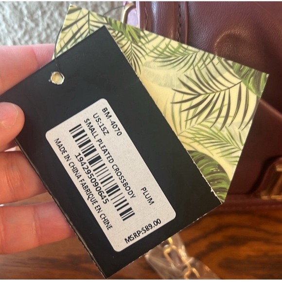 Elegant Burgundy Chain Shoulder Bag - Picture 7 of 9